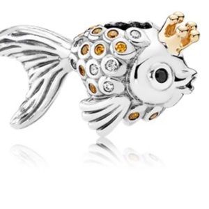 Meet your Posher, Yanerys